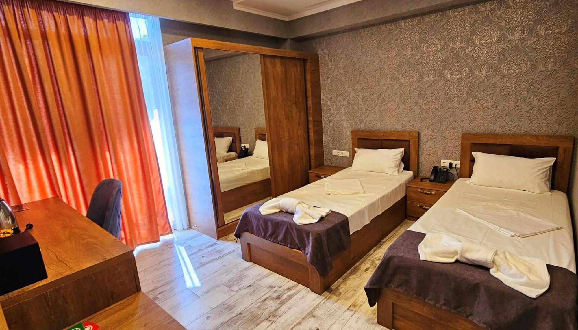 Sierra Hotel 트빌리시 외부 사진